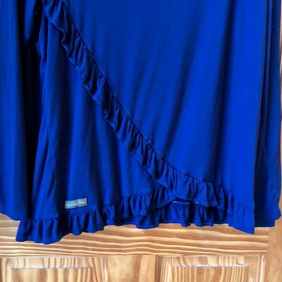 Matilda Jane Accent Ruffle Stay Warm Top - Size Medium - Picture 9 of 10